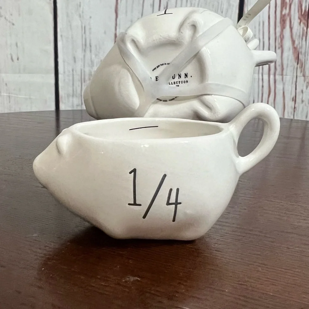 RAE DUNN measuring set 4 whimsical piglets .25-1  nwt no box Country